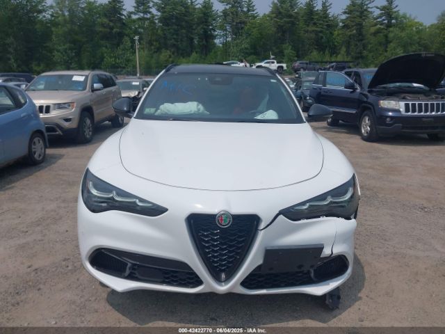 ZASPAKBN0R7D72661 Alfa Romeo Stelvio