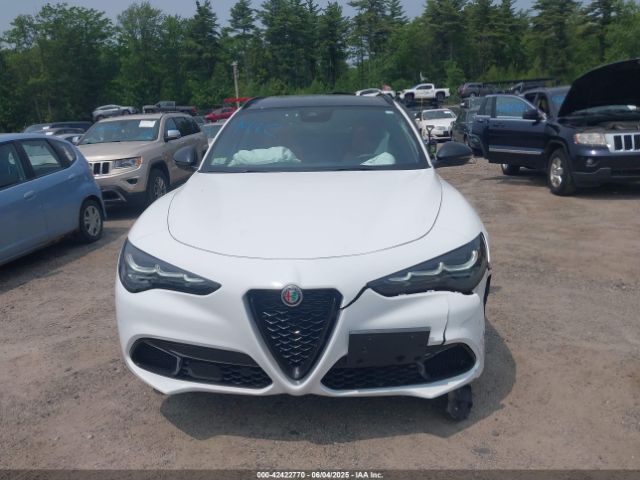 ZASPAKBN0R7D72661 Alfa Romeo Stelvio