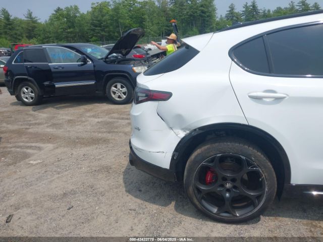ZASPAKBN0R7D72661 Alfa Romeo Stelvio