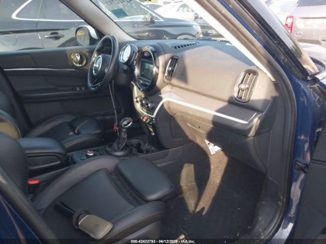 2018 MINI COUNTRYMAN WMZYT5C3XJ3E60444 Photo 4