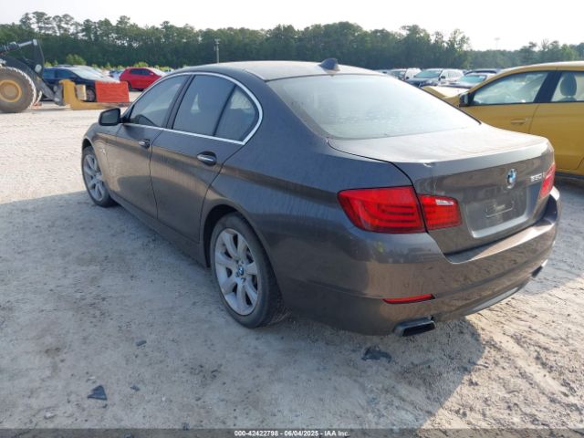 2011 BMW 550I WBAFR9C53BC758912 Photo 2