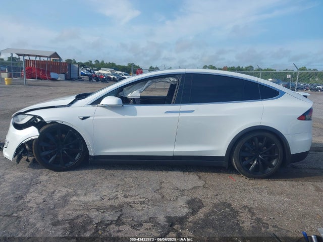 5YJXCDE21MF319681 Tesla 2021