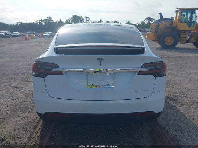 5YJXCDE21MF319681 Tesla 2021
