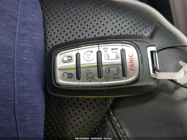 2023 CHRYSLER PACIFICA HYBRID 2C4RC1S78PR626166 Photo 10