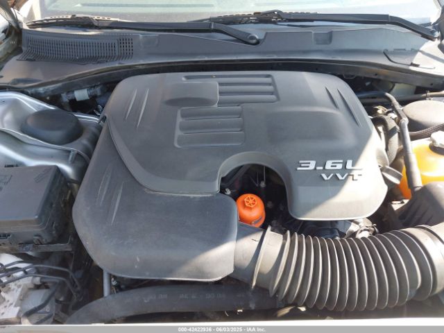 2C3CDXHG6GH186875 Dodge Charger Sxt