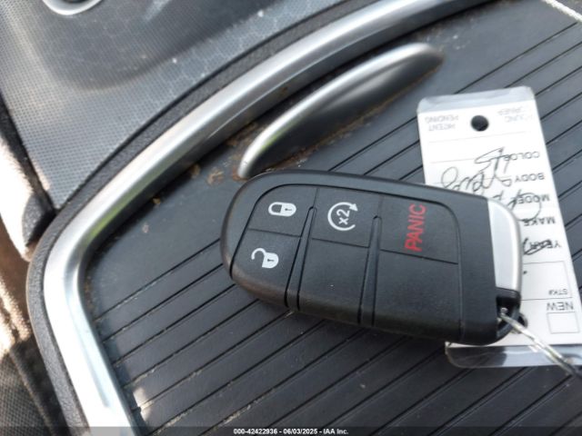2C3CDXHG6GH186875 Dodge Charger Sxt