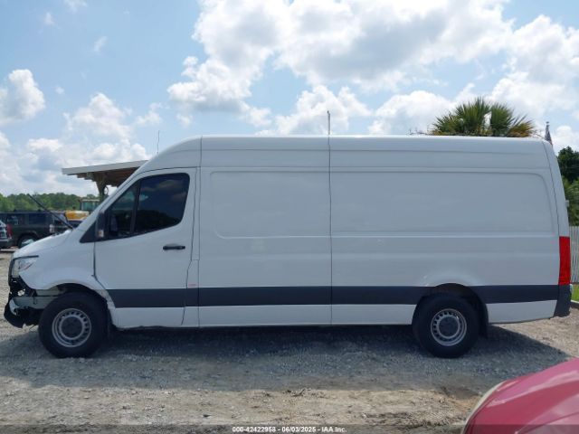 W1Y40CHY8NT113337 Mercedes-Benz Sprinter 2500 High Roof I4