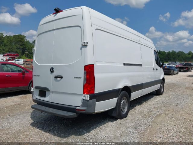 W1Y40CHY8NT113337 Mercedes-Benz Sprinter 2500 High Roof I4
