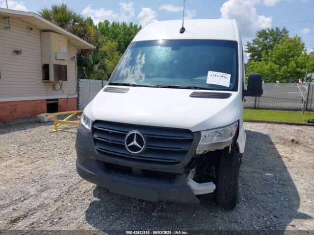W1Y40CHY8NT113337 Mercedes-Benz Sprinter 2500 High Roof I4