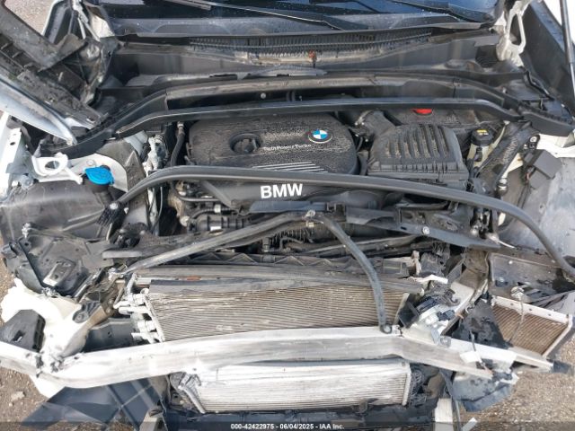 2018 BMW X1 WBXHT3C33J5K30625 Photo 9