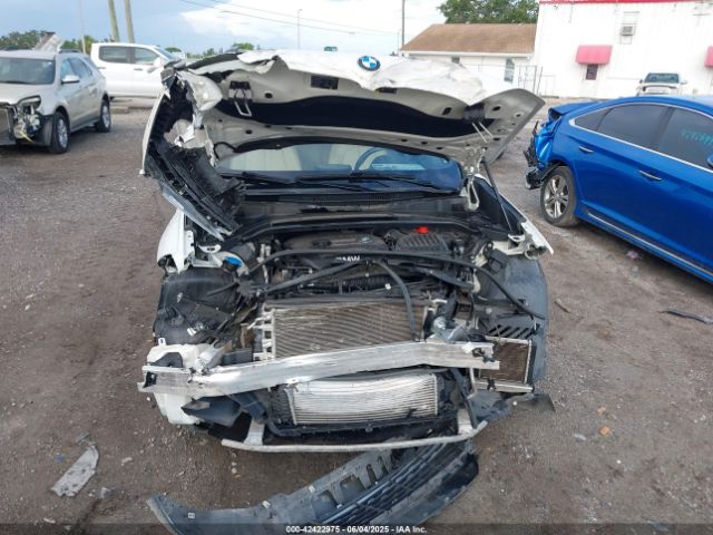 2018 BMW X1 WBXHT3C33J5K30625 Photo 5