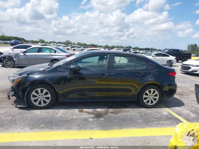 5YFEPMAE0NP368596 Toyota COROLLA LE