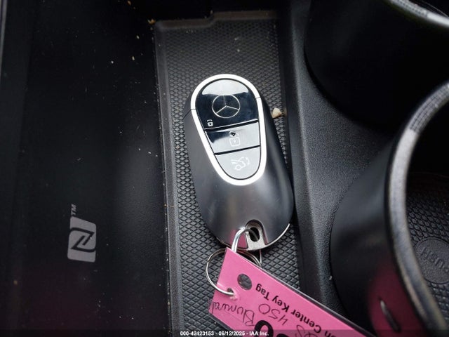 W1KCG2DB9RA049517 Mercedes-Benz ed