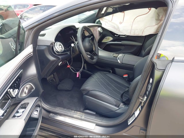 W1KCG2DB9RA049517 Mercedes-Benz ed