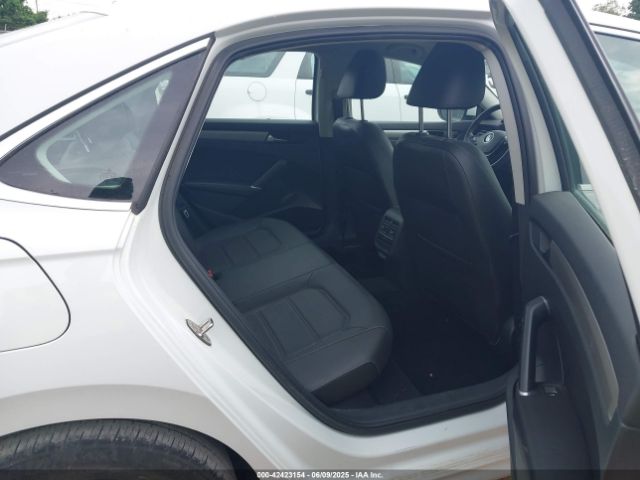 1VWSA7A30NC008352 Volkswagen Passat 2.0t Se
