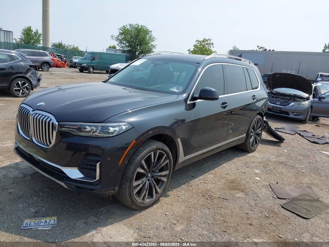 5UXCX4C55KLS38109 BMW X7