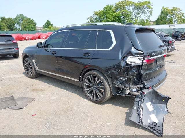 5UXCX4C55KLS38109 BMW X7