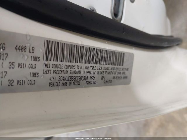2019 JEEP COMPASS 3C4NJCBB8KT685910 Photo 8