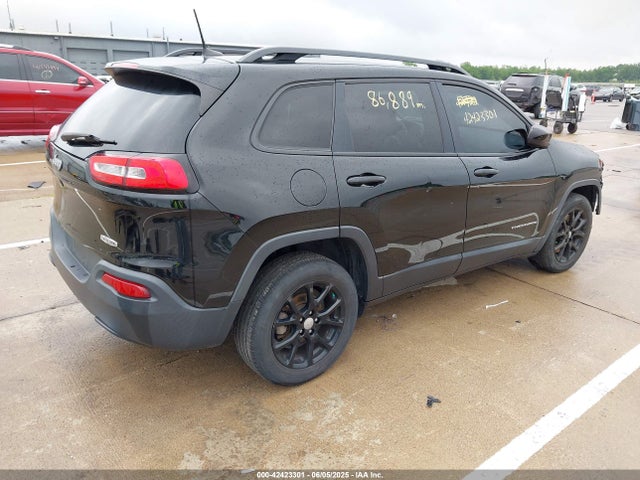 1C4PJLCB0HW578764 Jeep 2017
