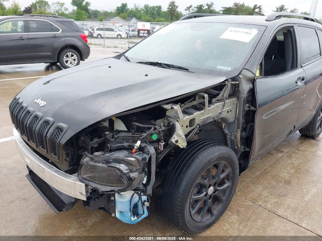 1C4PJLCB0HW578764 Jeep 2017