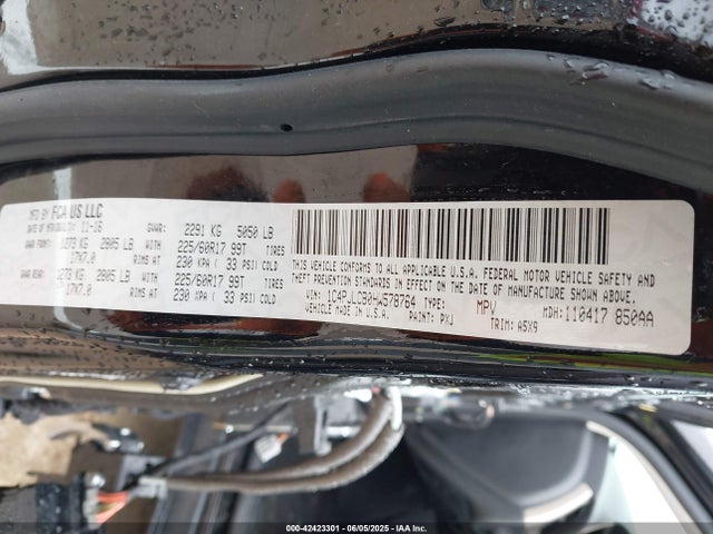1C4PJLCB0HW578764 Jeep 2017