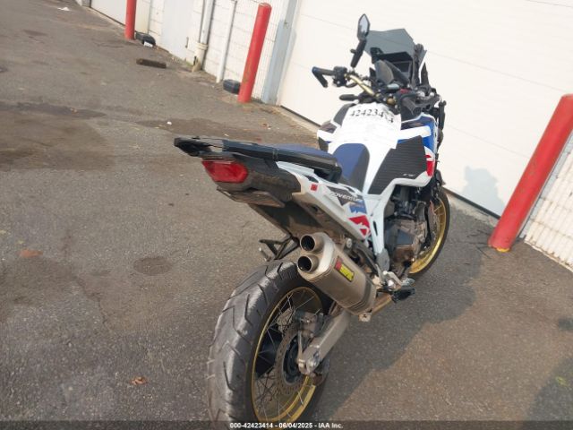2024 HONDA CRF1100 JH2SD15E3RK000011 Photo 3