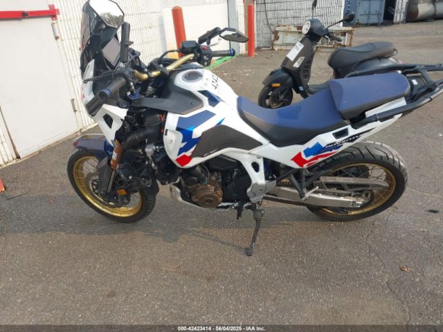 2024 HONDA CRF1100 JH2SD15E3RK000011 Photo 8