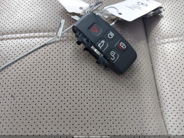 2018 LAND ROVER RANGE ROVER VELAR SALYB2RV2JA746977 Photo 10
