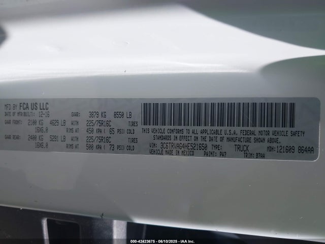 3C6TRVAG4HE521650 RAM 2017