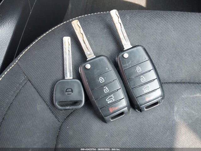 KIA SOUL + 2016 KNDJP3A57G7312166 Image 22