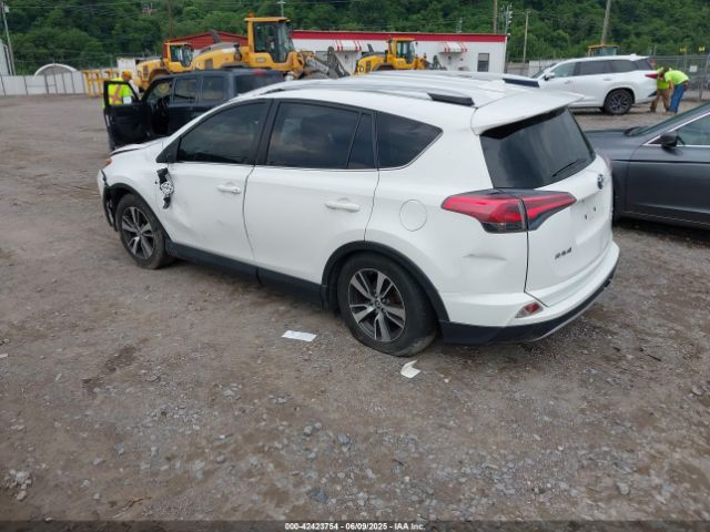 JTMRFREV5GJ076381 Toyota Rav4 Xle