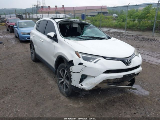JTMRFREV5GJ076381 Toyota Rav4 Xle