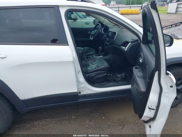 1C4PJMBS6GW210756 Jeep 2016