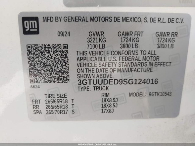 3GTUUDED9SG124016 GMC Sierra 1500 4wd  Short Box Slt