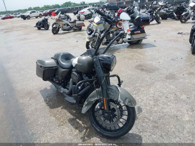 2018 HARLEY-DAVIDSON FLHRXS 1HD1KVC10JB686013