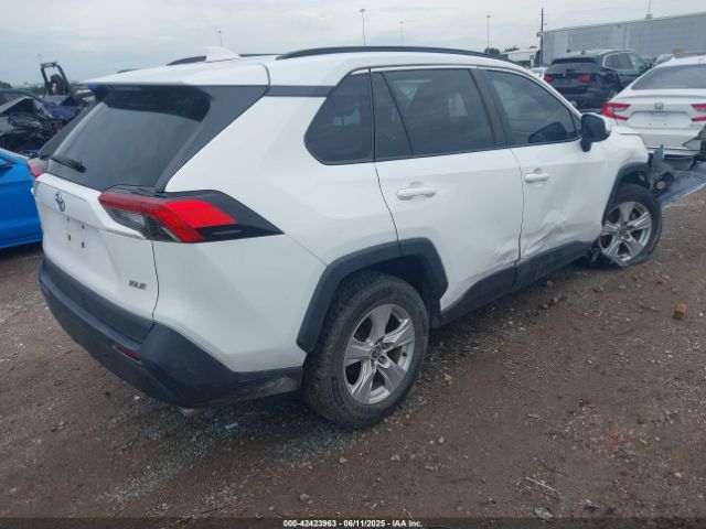 2020 TOYOTA RAV4 2T3W1RFV3LW100110 Photo 3