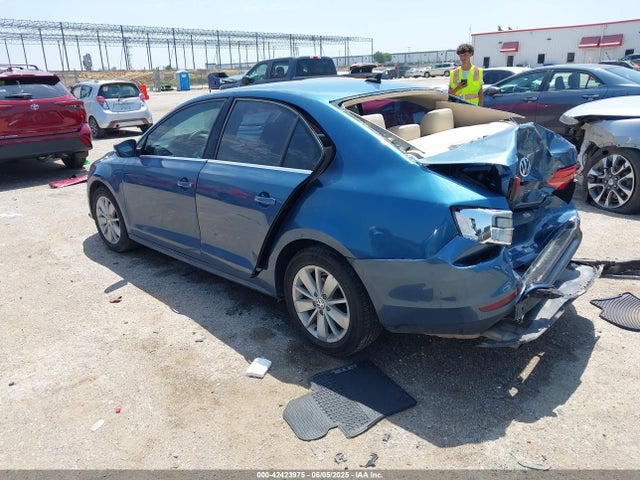 3VWD17AJ3FM260636 Volkswagen 2015