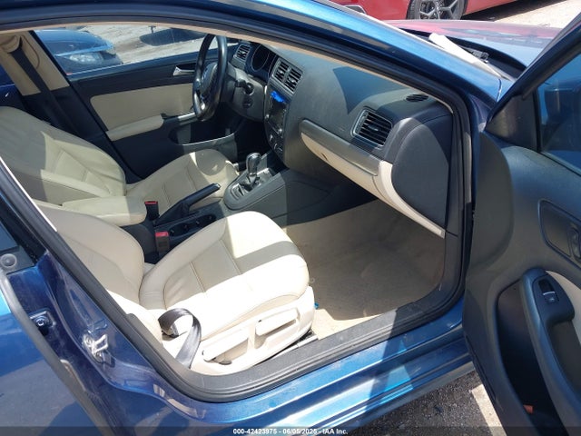 3VWD17AJ3FM260636 Volkswagen 2015