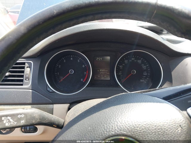 3VWD17AJ3FM260636 Volkswagen 2015