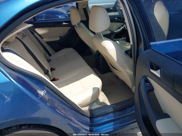 3VWD17AJ3FM260636 Volkswagen 2015