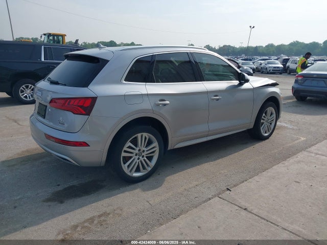 2018 AUDI Q5 WA1BNAFY1J2106440 Photo 3