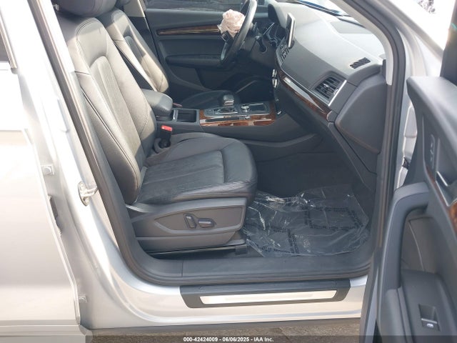 2018 AUDI Q5 WA1BNAFY1J2106440 Photo 4