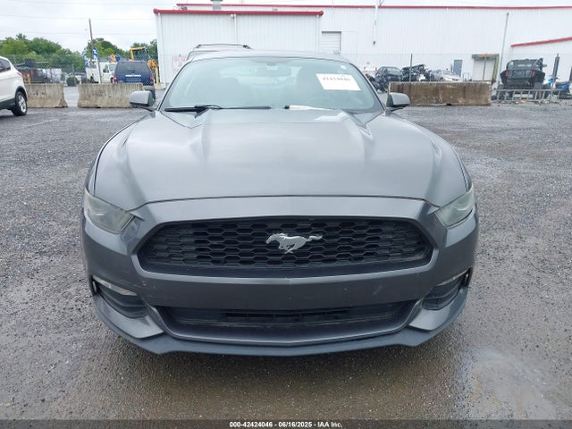1FA6P8AM0G5255711 Ford Mustang V6