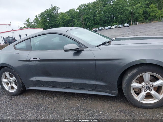 1FA6P8AM0G5255711 Ford Mustang V6
