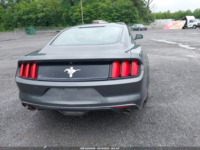 1FA6P8AM0G5255711 Ford Mustang V6