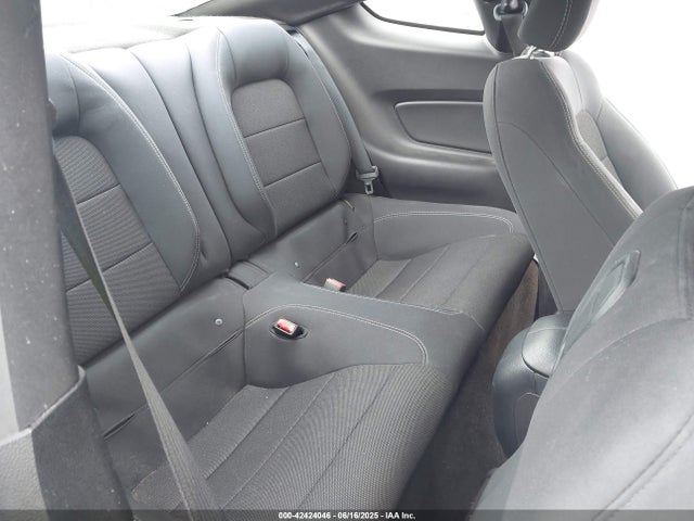 1FA6P8AM0G5255711 Ford Mustang V6