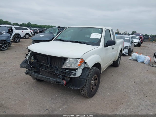 1N6BD0CT3GN718817 Nissan 2016