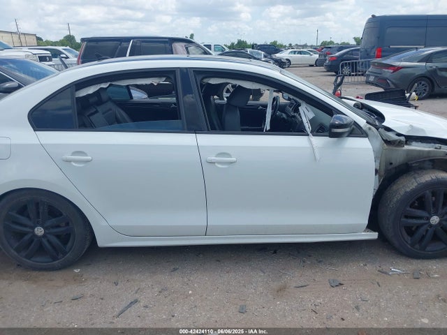3VWD17AJ8JM245171 Volkswagen 1.8 tsi