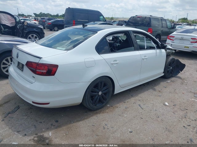 3VWD17AJ8JM245171 Volkswagen 1.8 tsi