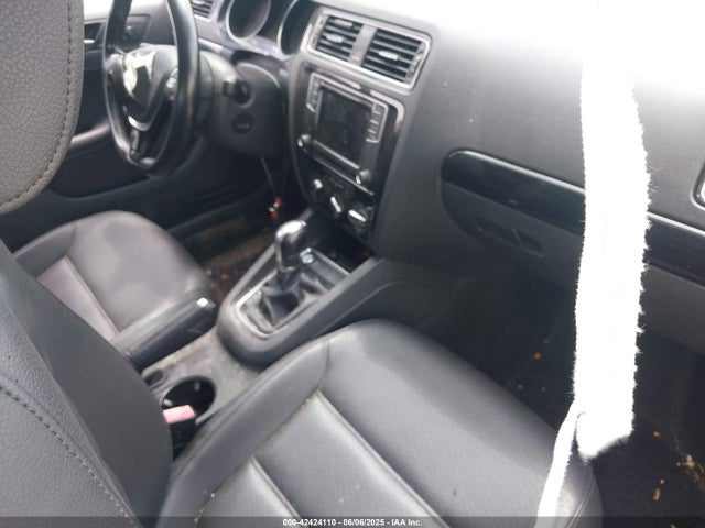 3VWD17AJ8JM245171 Volkswagen 1.8 tsi